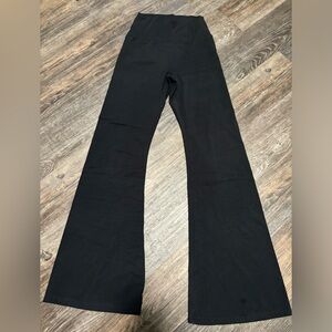 Offline by Arie Flare Legging